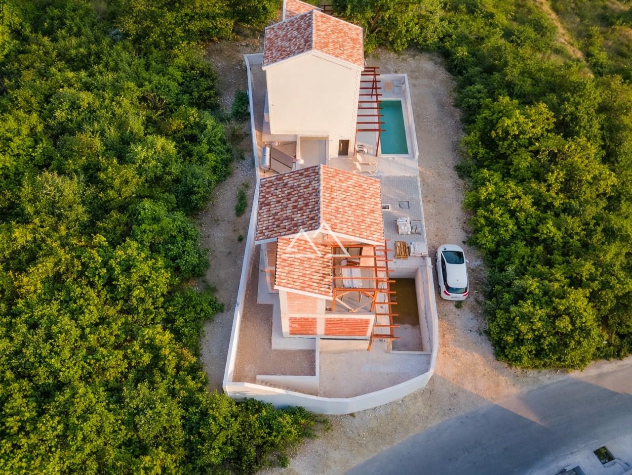 Villa de 4 habitaciones 114 m² Radenovici, Montenegro