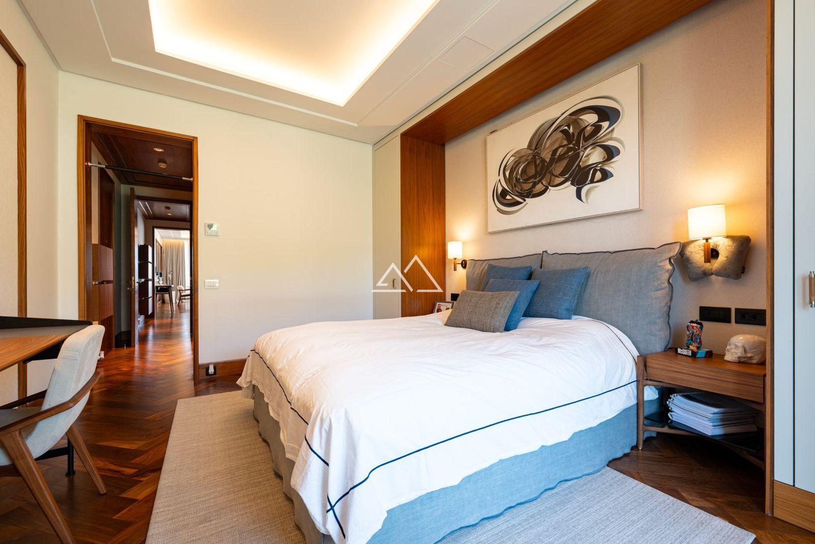 Квартира 3 комнаты 175 м² Тиват, Черногория