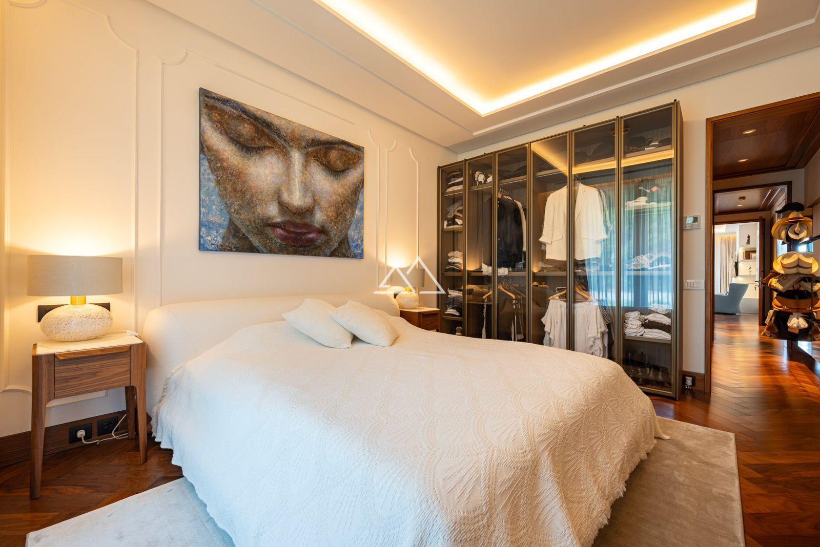 Квартира 3 комнаты 175 м² Тиват, Черногория